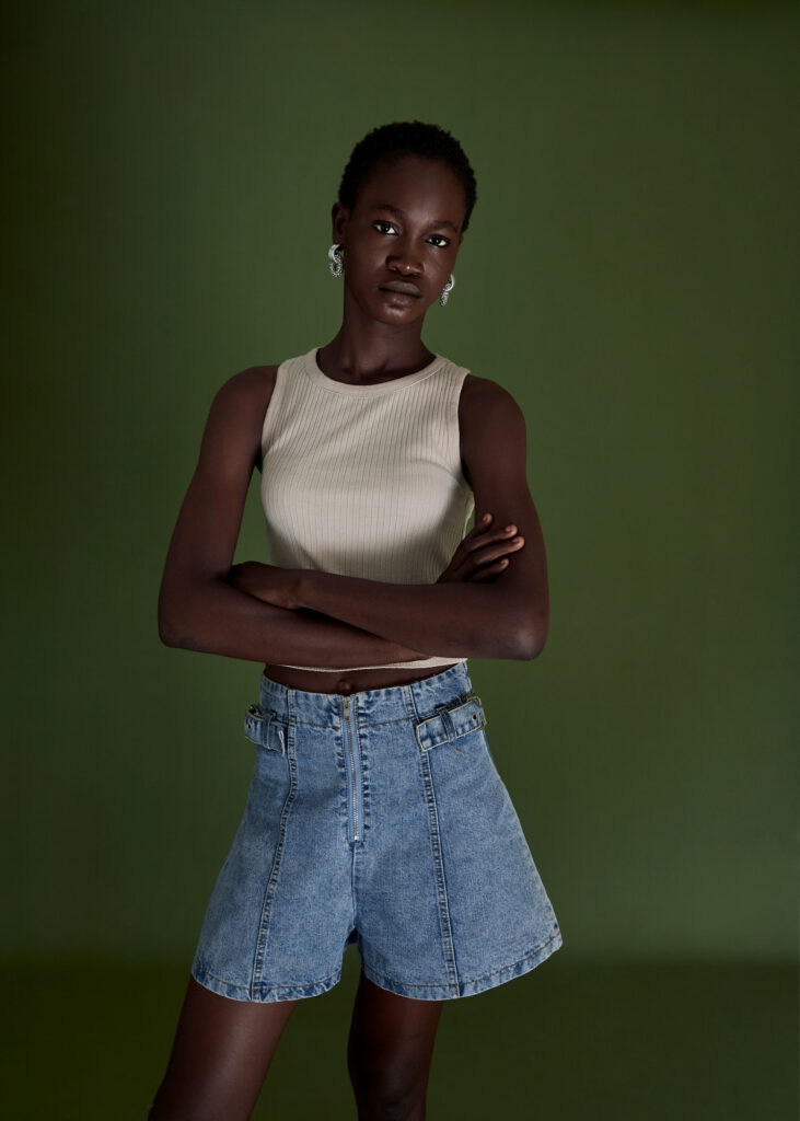 a black female model